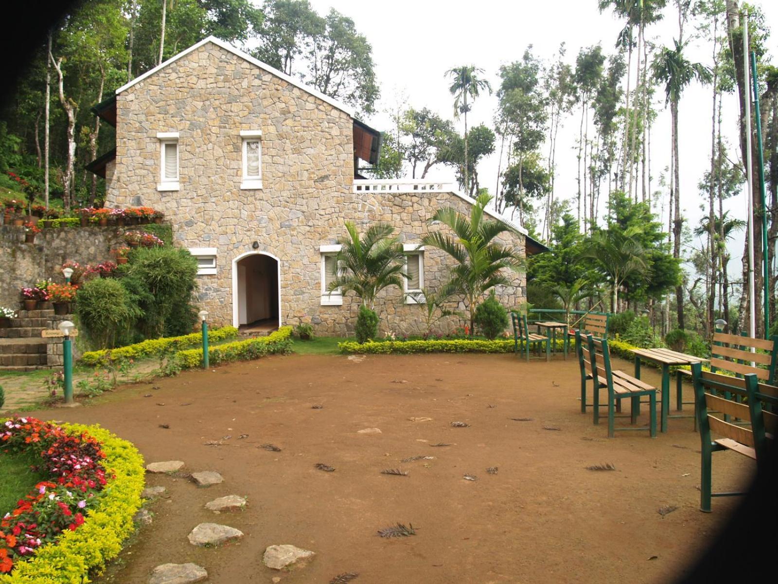 Sitaram Mountain Retreat सहारा