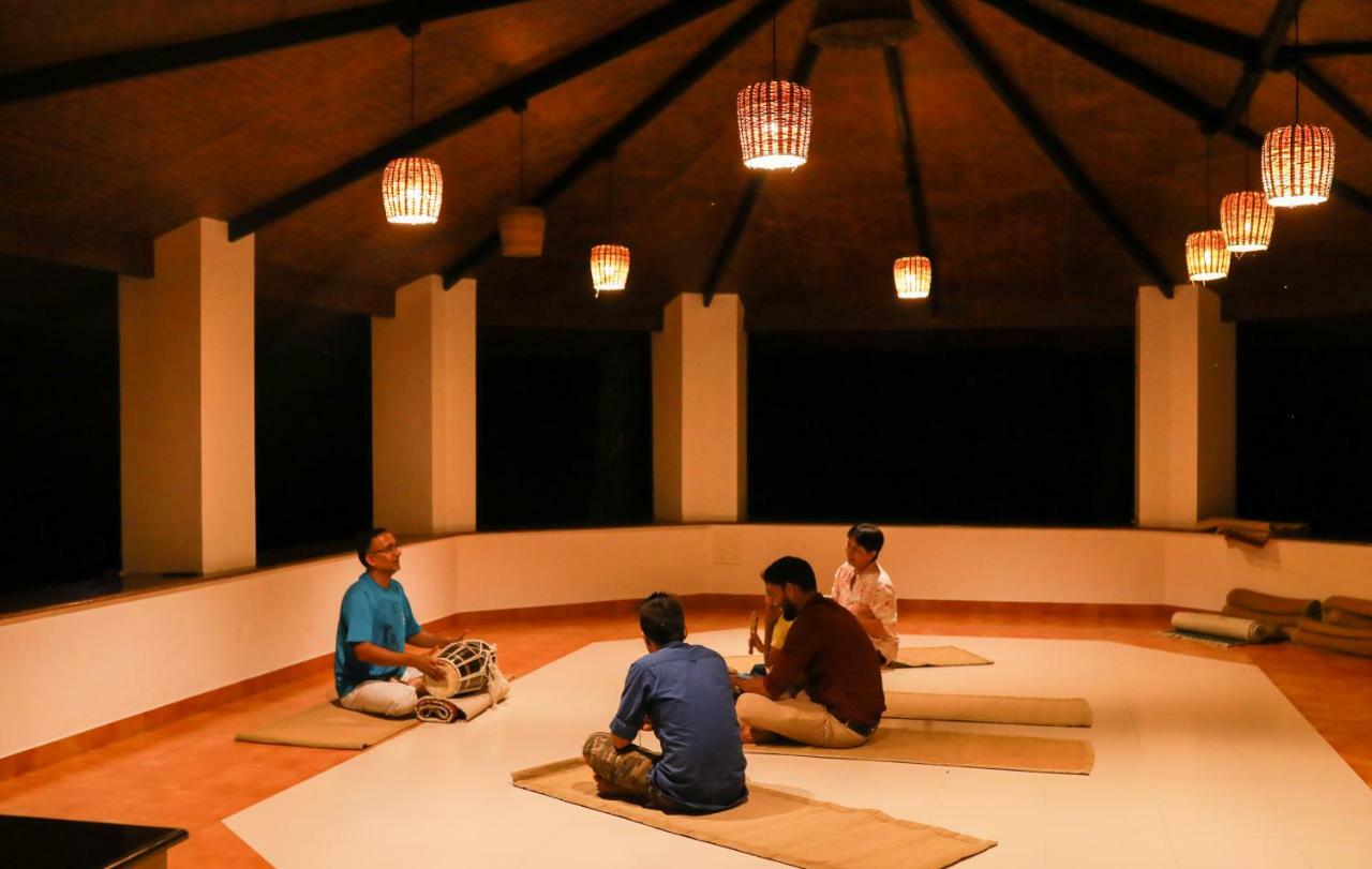 Sitaram Mountain Retreat Resort 4*